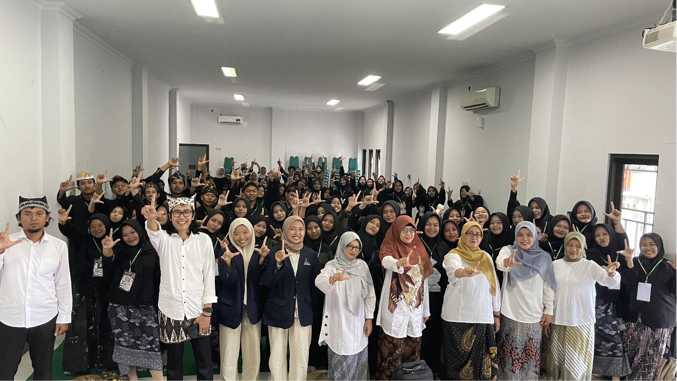 Mulai Langkah, Bangun Kolaborasi: Keseruan Opening BIOSTART 2026 Tadris Biologi