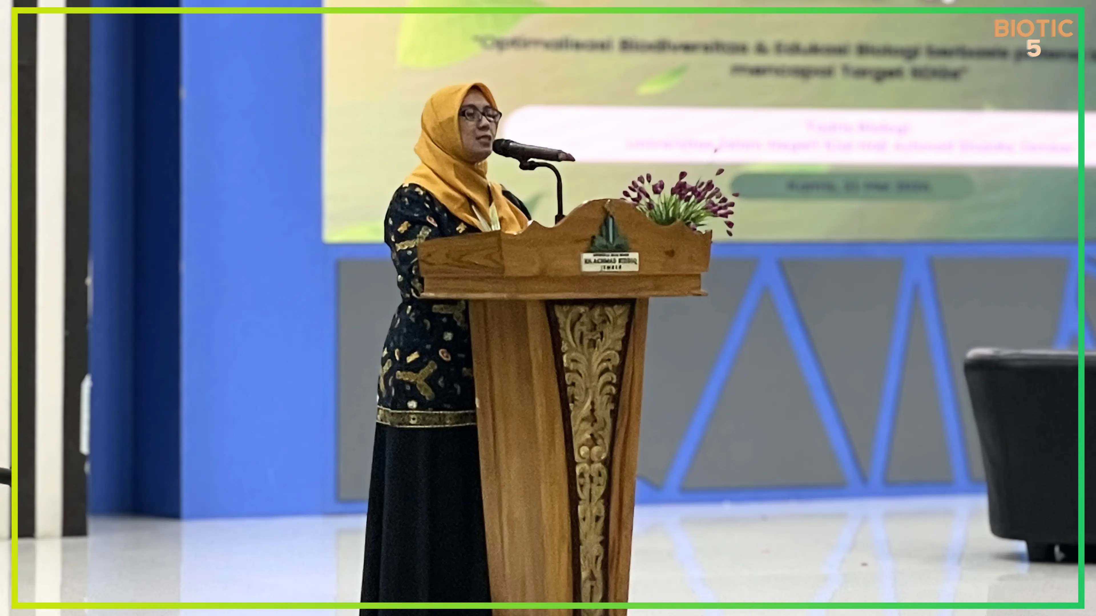 Sambutan oleh Koordinator Prodi Tadris Biologi Dr. Wiwin Maisyaroh